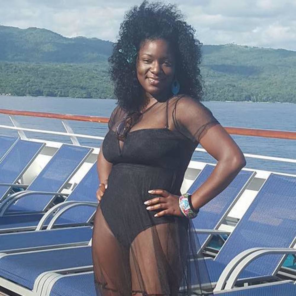 Meet your Posher, Salina